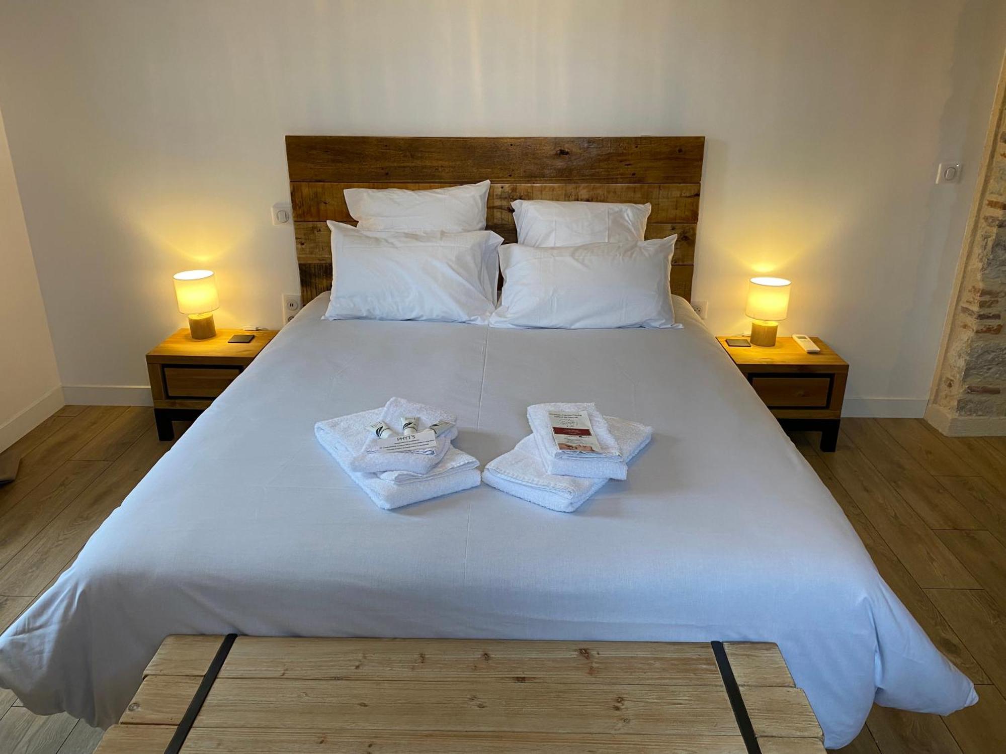 La Bellours Chambre D'Hotes 卡奥尔 外观 照片