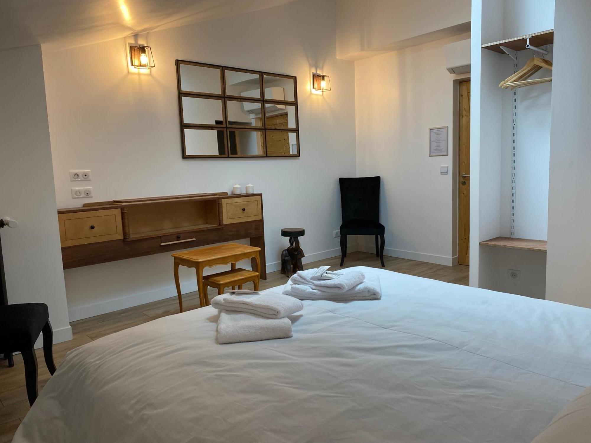 La Bellours Chambre D'Hotes 卡奥尔 外观 照片